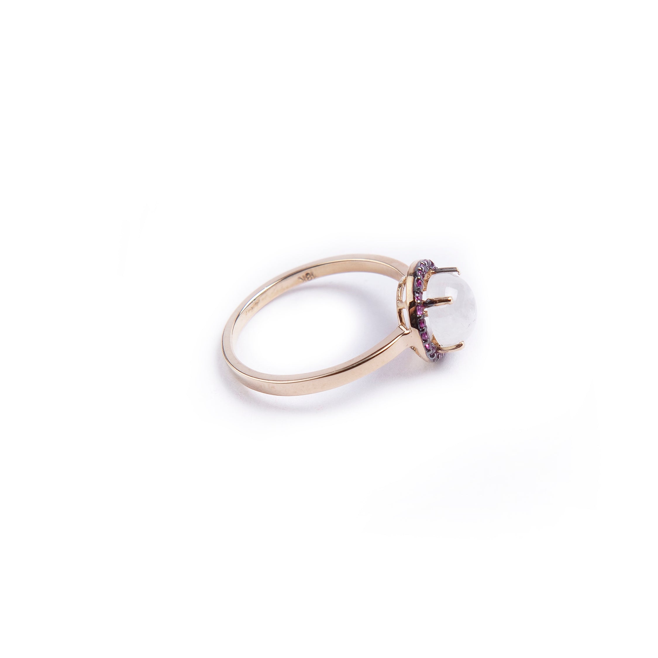 Gold on sale moonstone ring